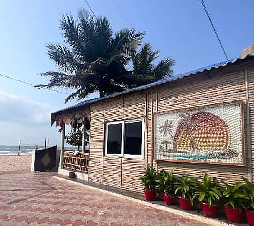 Beachfront cottage with mosaic artwork
